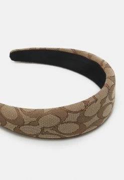 Cheapest ⭐ Coach SIGNATURE HEADBAND - Hair Styling Accessory - Khaki 🛒 -Coach Sales 09d66cd08e984b2294e452b2a73205bc