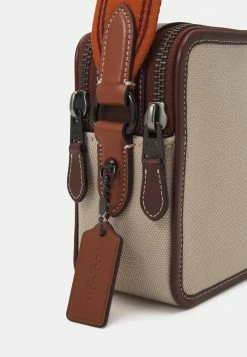 Discount ✔️ Coach CHARTER CROSSBODY UNISEX - Across Body Bag - Beige ⌛ -Coach Sales 10766b4e42c84e81b5c32e292ecf77eb