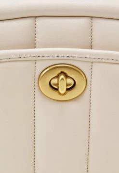 Cheap ❤️ Coach QUILTED CAMERA BAG - Across Body Bag - Chalk 🌟 -Coach Sales 28c10d8227b04026b52ed68a4fe9342c