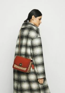 Best Sale 🎉 Coach 🧥 COATED SIGNATURE MADISON SHOULDER BAG - Across Body Bag - Tan Rust 🤩