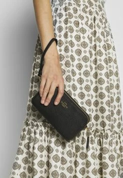 Outlet 🎁 Coach POLISHED PEBBLE KIRA CROSSBODY - Across Body Bag - Black 😀