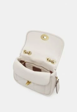 Cheap 👏 Coach QUILTED PILLOW MADISON SHOULDER - Across Body Bag - Chalk 🧨 -Coach Sales 58a1d713733149a8a0ef041ab7803624