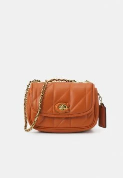 Brand new 👏 Coach PILLOW MADISON SHOULDER BAG - 👜 Handbag - Canyon 😍