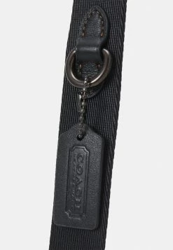 Brand new 💯 Coach CHARTER CROSSBODY IN SIGNATURE - Across Body Bag - Tan ⭐ 10 Brand new 💯 Coach CHARTER CROSSBODY IN SIGNATURE - Across Body Bag - Tan ⭐ -Coach Sales 68ecd7b8344a431bbf22e9b4e38bcdb6