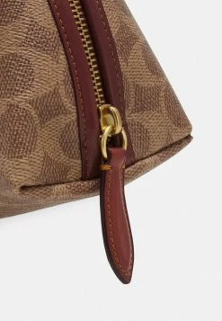 Cheapest ๐ Coach ๐งฅ COATED SIGNATURE JULIENNE COSMETIC CASE - Wash Bag - Tan/rust โญ 7 Cheapest ๐ Coach ๐งฅ COATED SIGNATURE JULIENNE COSMETIC CASE - Wash Bag - Tan/rust โญ -Coach Sales 6f870d857ba2493086b1dd63d716e49b
