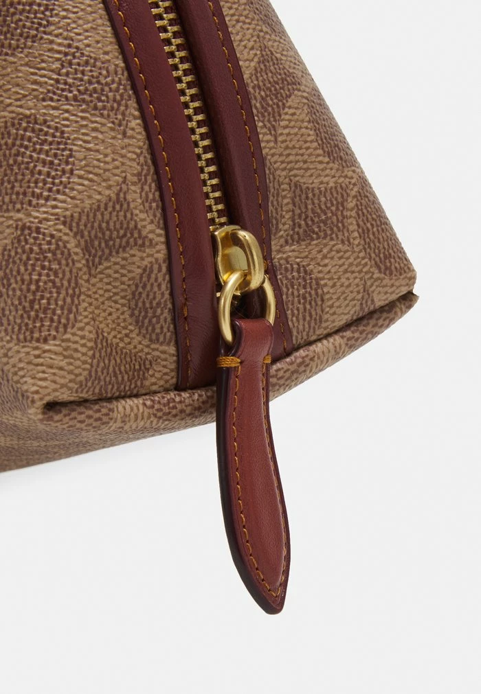 Cheapest ๐ Coach ๐งฅ COATED SIGNATURE JULIENNE COSMETIC CASE - Wash Bag - Tan/rust โญ 4 Cheapest ๐ Coach ๐งฅ COATED SIGNATURE JULIENNE COSMETIC CASE - Wash Bag - Tan/rust โญ - Image 4