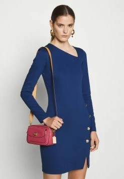 New ⭐ Coach WILLOW CAMERA ADJUSTABLE CROSSBODY - Across Body Bag - Rouge Multi 🧨