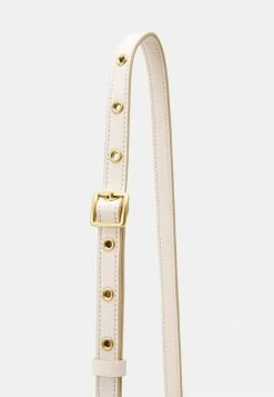 Cheap ❤️ Coach QUILTED CAMERA BAG - Across Body Bag - Chalk 🌟 -Coach Sales 88be6de26e3b4ab09f92ce6fb4106a83