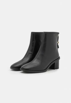 Flash Sale 🥰 Coach GABI BOOTIE - Classic Ankle 🥾 Boots - Black 😀 9 Flash Sale 🥰 Coach GABI BOOTIE - Classic Ankle 🥾 Boots - Black 😀 -Coach Sales 9b20e30e64a74f3c929a91f17026c716