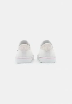 Cheapest ๐ Coach CITYSOLE SKATE - Trainers - Optic White ๐ 10 Cheapest ๐ Coach CITYSOLE SKATE - Trainers - Optic White ๐ -Coach Sales ac5e84fe54404191b56507d92e58934c
