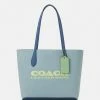 Outlet 😍 Coach COLORBLOCK KIA TOTE - 👜 Handbag - Aqua Multi 🤩