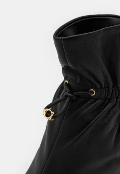 Cheap ✔️ Coach WYNIE BOOTIE - Classic Ankle 🥾 Boots - Black 🎉 -Coach Sales d9f41f81cc304f86bc881b1720e8657f