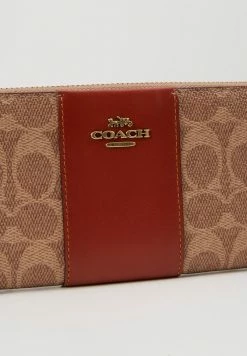 New 👏 Coach Wallet - Tan/black 💯 -Coach Sales de3e25c22b8c41239b5f2a05ab04d006