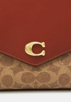 Best reviews of 👍 Coach COLORBLOCK SIGNATURE WRISTLET - Clutch - Tan Rust ✔️ -Coach Sales e1a422c2c61043a099e5948353c67140